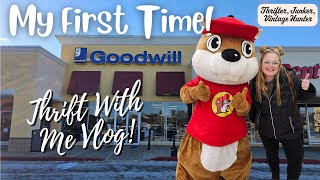 My First Time at Bucees! | Vintage Shopping Road Trip | Thrift With Me In Kentucky & Tennessee!