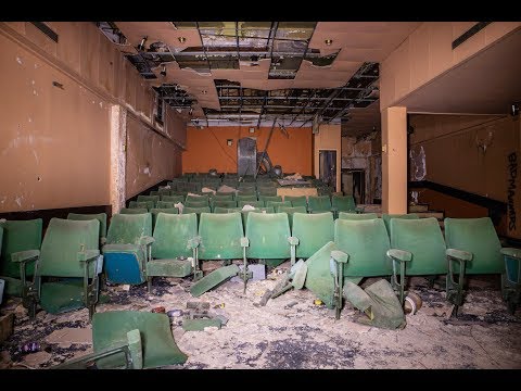 Inside Abandoned Odeon Cinema Trapped in Time