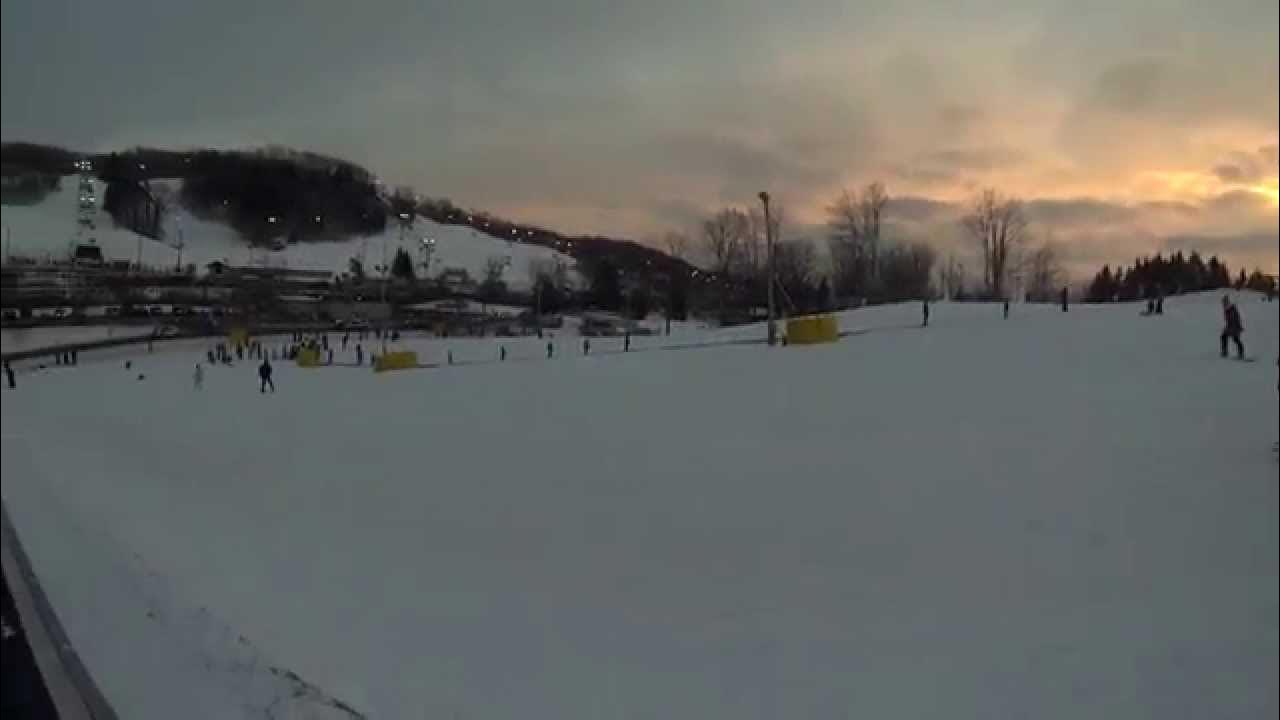 Snowboarding at Glen Eden Ski Resort, Bunny Hill, GoPro Hero 3 Black