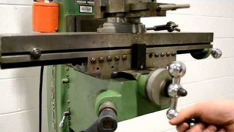 clausing 8520 Vertical Milling Machine