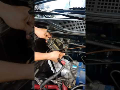 Video: Nasaan ang filter ng fuel ng Honda Civic?