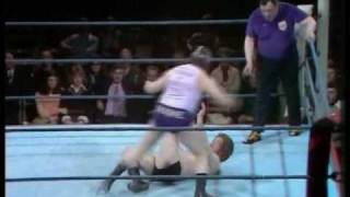 World Of Sport - Brian Maxine vs Peter Lapaque pt.1