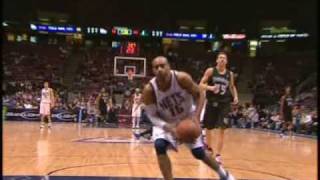 Vince Carter Throws Down The 360 Jam