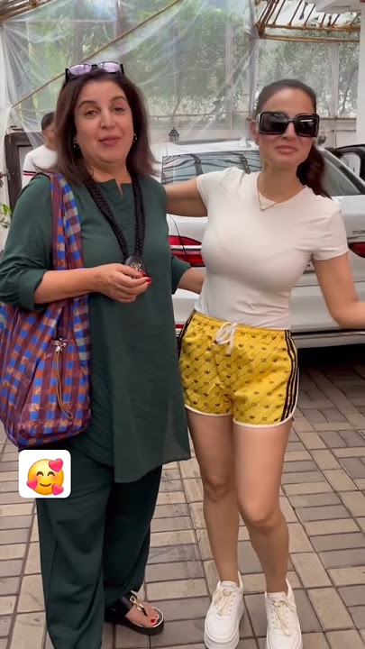 farah khan and ameesha Patel together ❤️ #farahkhan #ameeshapatel #bollywood #actress #viralvideo