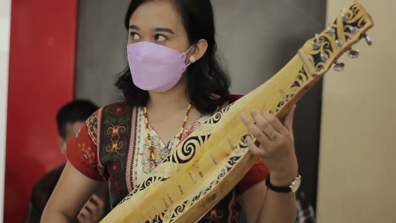 Lagu Misa Katolik | BAGAI BUMI TERSIRAM HUJAN (MB. 761) | Arsm: Paul Widyawan | Gaya Dayak Kanayatn