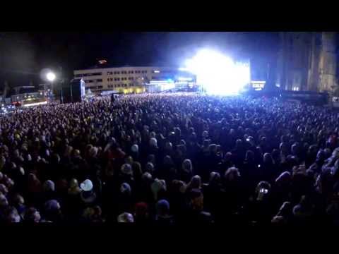 TSUNAMI!!! Oldehoofster Kerkhof bij afsluiting Serious Request 2013 Leeuwarden