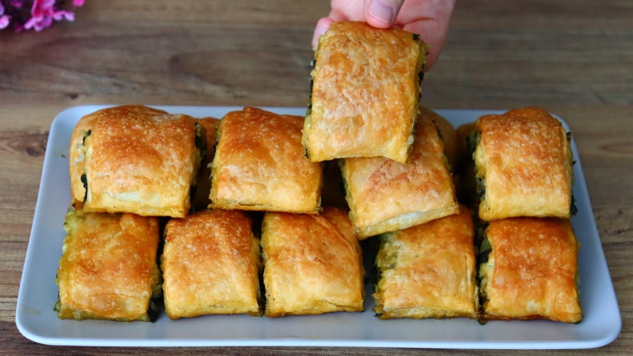 Каждый раз, когда я покупаю шпинат, я всегда готовлю по этому рецепту. 👆Просто мука + горячая вода