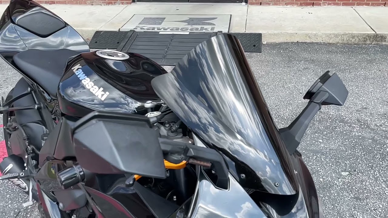 2010 KAWASAKI ZX 1000-F - YouTube