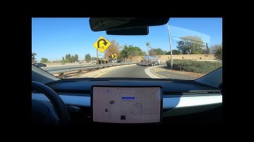Tesla autopilot & navigate on autopilot: 1/4/21 Real world scenario unedited