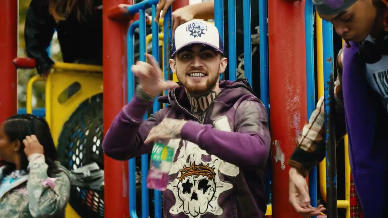 1900Rugrat - Ash On My LV [Official Visualizer] - YouTube