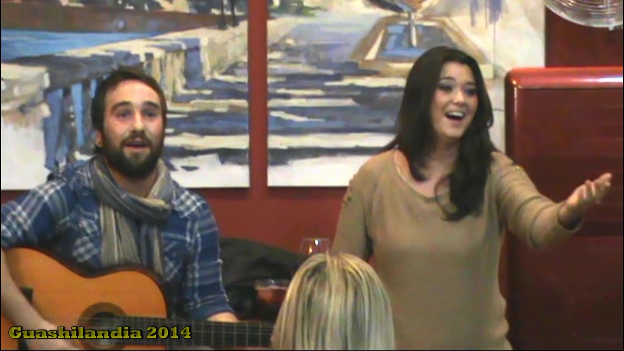 Geni Cheza & Brenda García (2014) - 2004 Los Regaera - Presentación