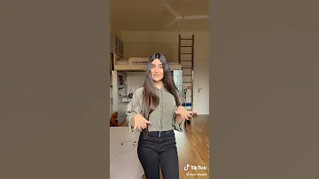 نور إدريس قمر روحها جميله بصراحة تتحب 