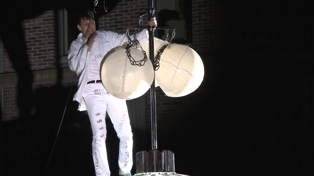 Vuurshow op Stadsplein Genk