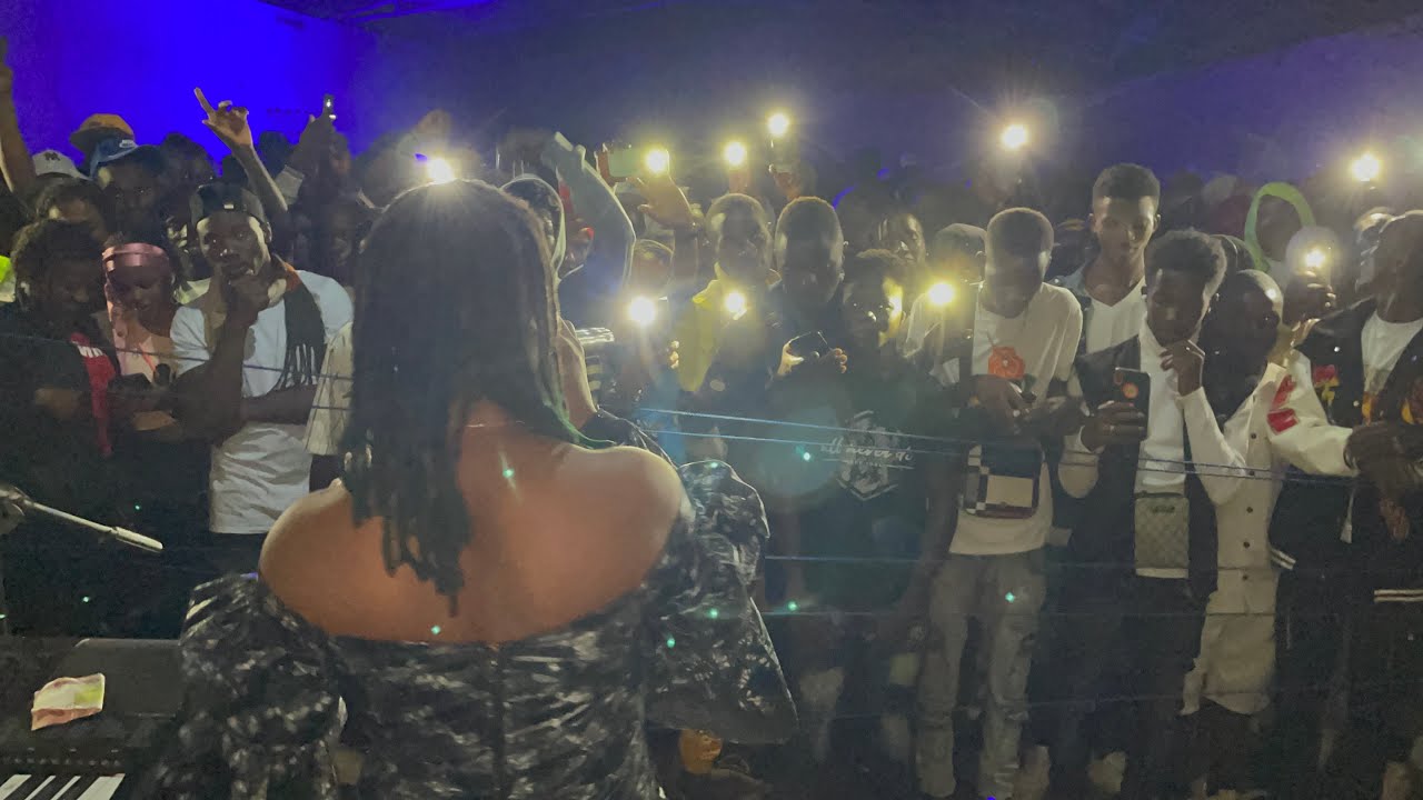Binette diallo & Djossa en Concert live À Thiaguel Bory 2023 - YouTube