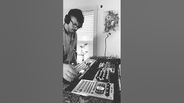 Dweet Sreams Live #octatrack #dawless #producer #elektron #electronicmusic #modular #musicrelease