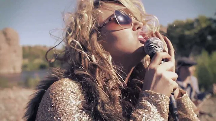 Sara Robinson and the Midnight Special - Down by t...