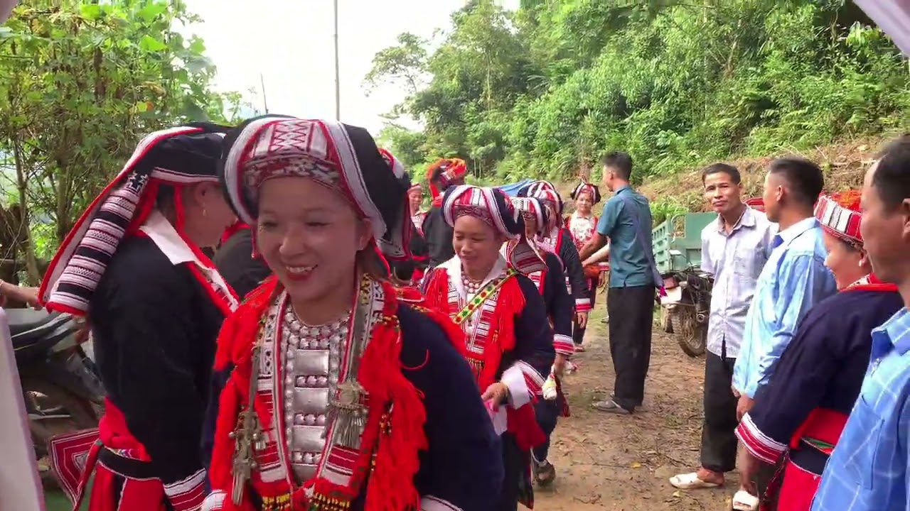 một đám cưới đặc sắc tại Tân Nam