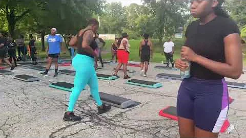 #Xtreme Hip Hop with Ari: Park edition  #Cardio #Step #weightloss