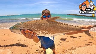 Walking the reef at low tide..Site casting big Queen Fish..