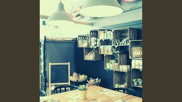 Pulsating Backdrops for Dinner Dates