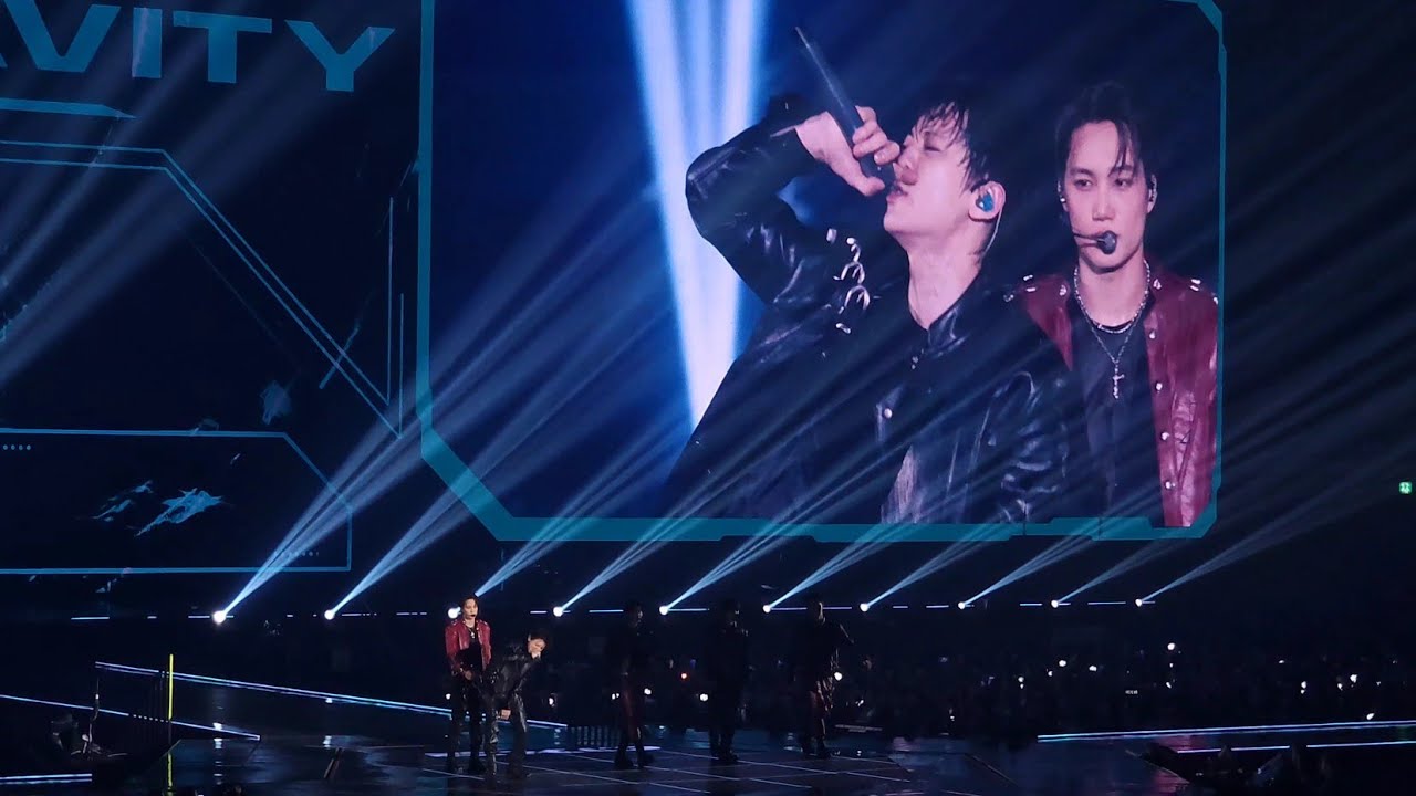 260410 Gravity + Chanyeol SOLO EXO EXhOrizon Day1 - YouTube
