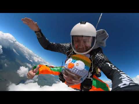 skyDive in 360° Virtual Reality via insta360 Прыжок с парашютом в 360°