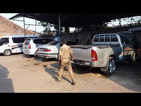 Vidio Suasana Di Bengkel Mobil Bayu Putra Motor Ada Turun Mesin Ofer Head Dan Air Radiator Muncrat