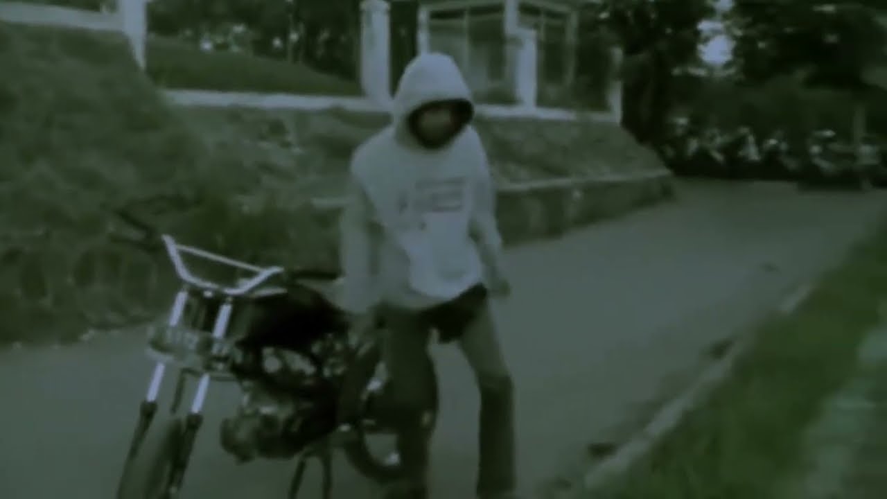 Watch Koinen — The dancing kit (Visual representation) on YouTube Watch Koinen — The dancing kit (Visual representation) on YouTube