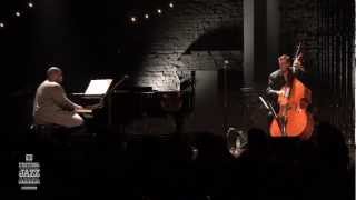 Taurey Butler mettant en vedette Nadja (2012-07-01) L'Astral (Maison du Festival Rio Tinto Alcan)