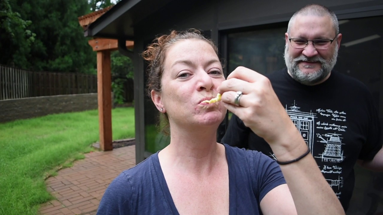 "Eating" Durian - YouTube