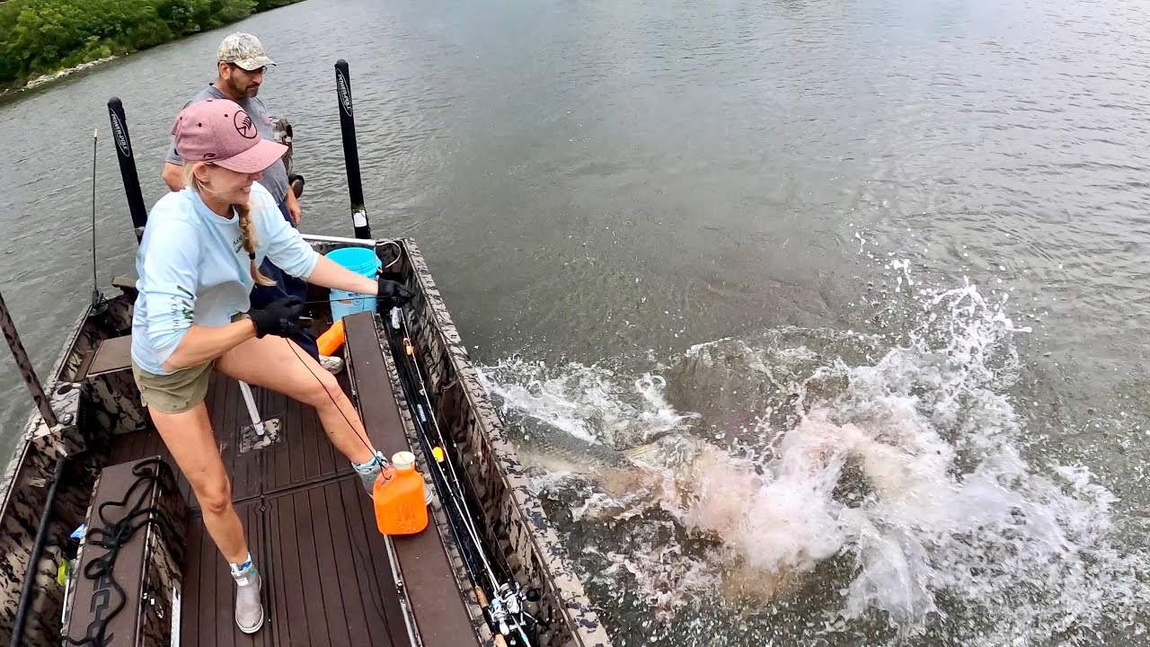 Catching Dinosaur FISH on JUG LINES, In the SWAMP!