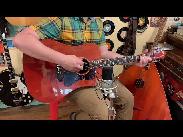 1986 Guild D-16 dreadnought guitar - YouTube