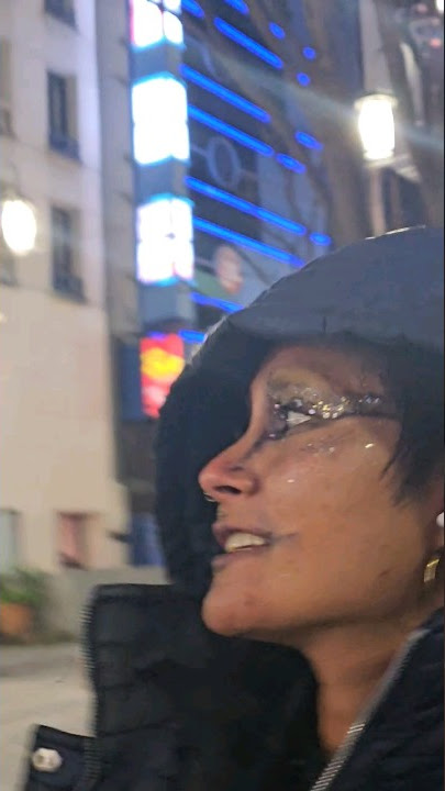 @HarryStyles Something She might have given you last night in bed #desminadevil