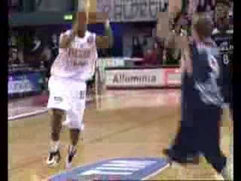 Alley oop di Pervis Pasco vs angelico bi