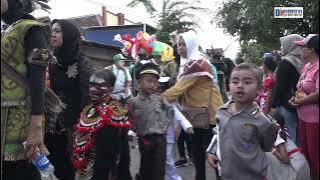 Karnaval Kedung Gebang Tegaldlimo Pelajar TK Banyuwangi Berkreasi dng Busana nya di Jalan Desa 2022