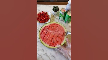 Dụng cụ cắt dưa hấu nhỏ gọn và thông minh #giadung #xuhuong #review #youtubeshorts