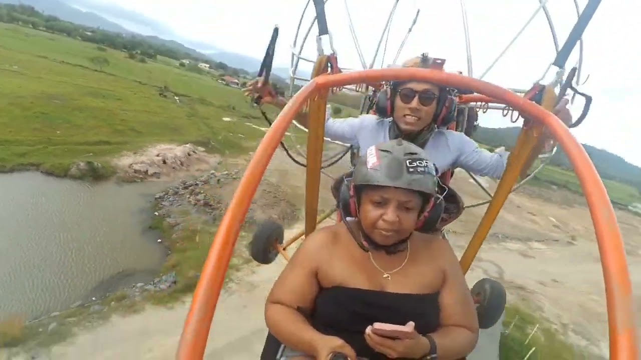 Paramotor Langkawi unfortunate thunderstorm, calmed passenger but not the pilot