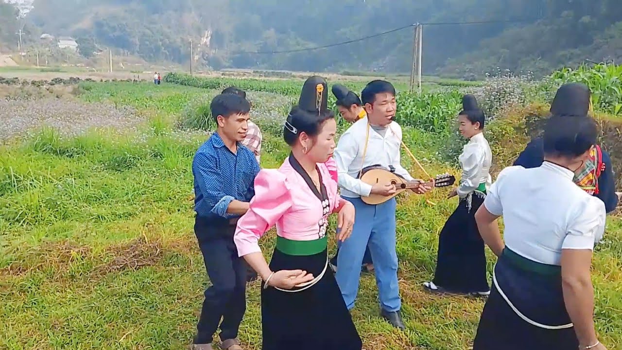 Chị em đông vui quá 😃😃♥️♥️🎉🎉