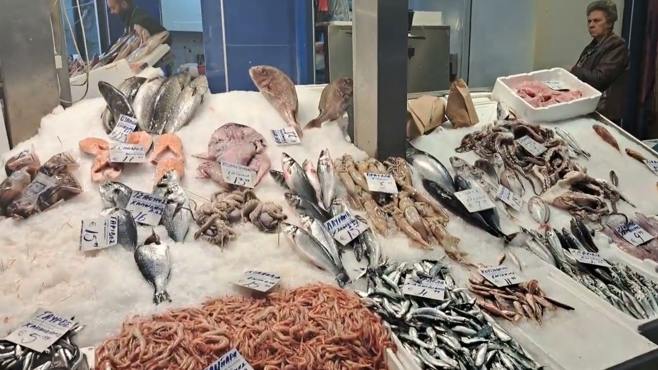 Κόσμος στην αγορά Καπάνι - Ετοιμασίες για το σαρακοστιανό τραπέζι