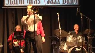 MARDI GRAS JAZZ BAND - Chinatown - When you&#39;re smiling medley