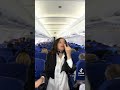 عفراء اذا صرت مضيفة طيران