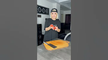 سيب زميني تنوري با سوسيس مواد لازم سيب زميني سوسيس نمك فلفل سياه پودر سير اويشن يك قاشق روغن زيتون 