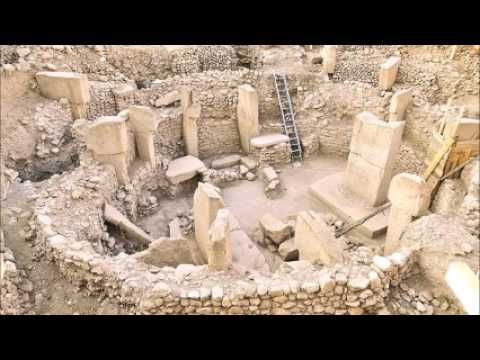 فيديو: دليل الزوار إلى Çatalhöyük: الحفريات والتاريخ