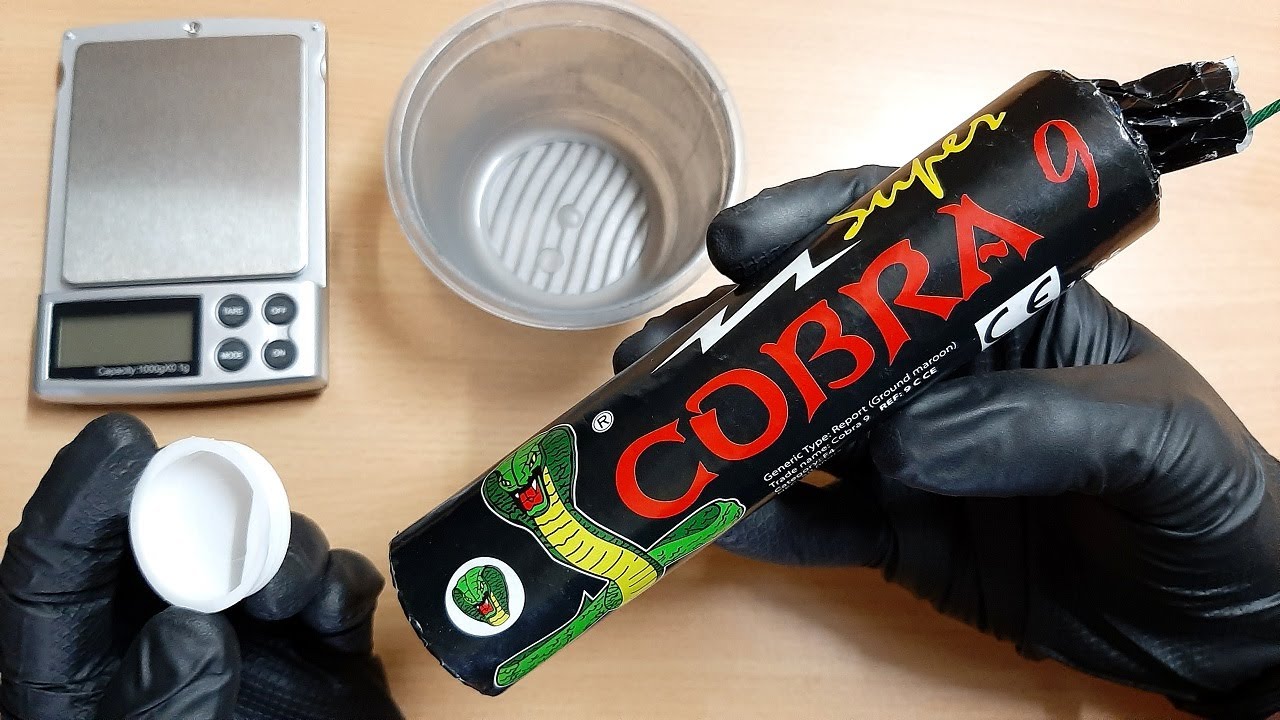 Super Cobra 9 - FAKE  What's inside Super Cobra 9 firecracker? 