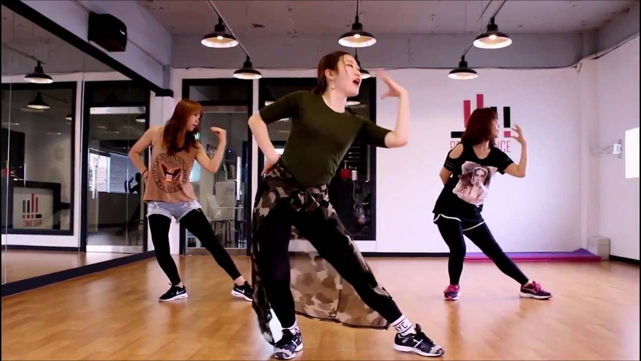 Lips Are Movin Dance Tutorial