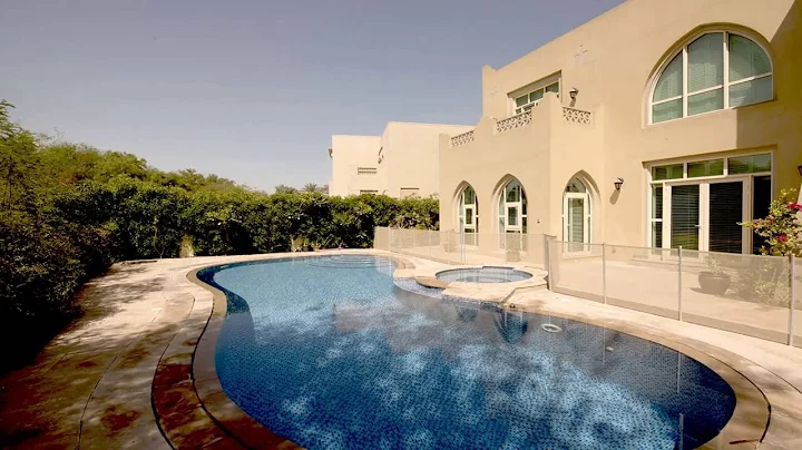 Lake View Upgraded and Extended Garden Hall