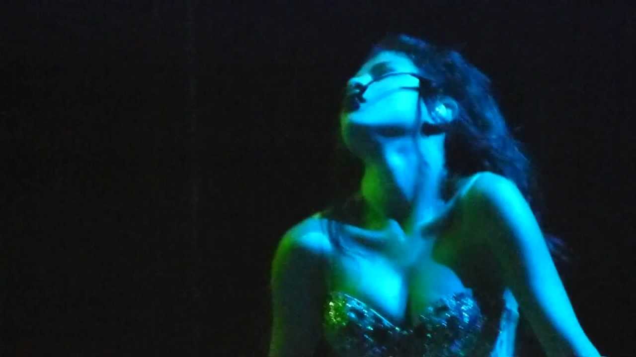 Selena Gomez - Dallas, TX - Tribute to Britney Spears