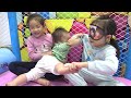 Kids at indoor playground play hide and seek with baby cute and nursery rhymes songs - 童謡赤ちゃんと子供向け