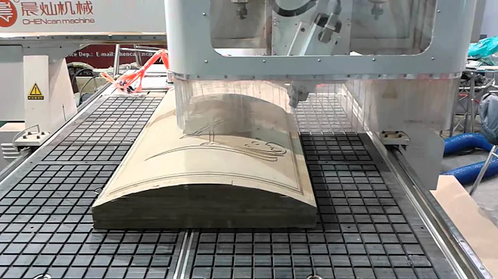 4 axis three spindle router with middle spindle can rotate 0 180 degree at exhibition