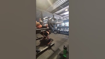 Week 1 : Comp squat 5x120kg RPE 5 backoff set 2/2